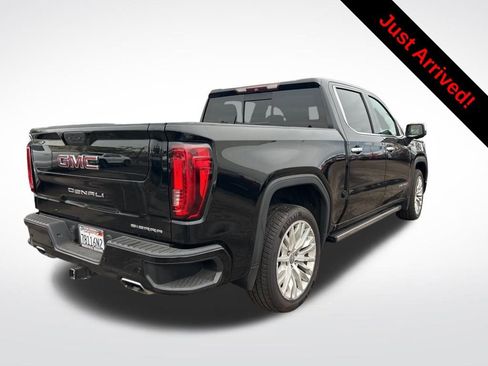 Used 2019 GMC Sierra 1500 Denali w/ Denali Ultimate Package image 3