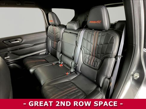 Certified 2025 Nissan Armada PRO-4X AWD/4WD image 22