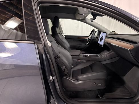 Used 2022 Tesla Model Y Long Range AWD/4WD image 15
