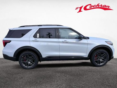 New 2026 Ford Explorer ST-Line AWD/4WD image 6
