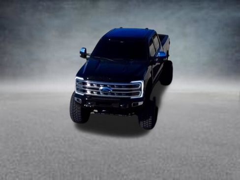 Used 2024 Ford F250 Platinum w/ FX4 Off-Road Package AWD/4WD image 30