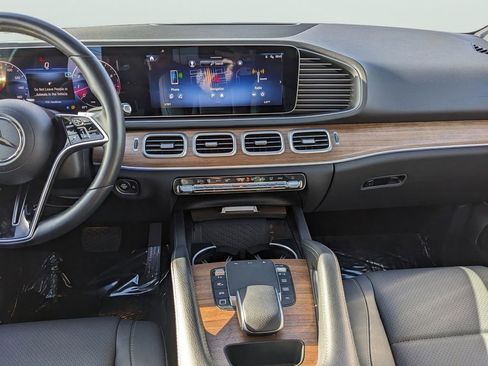 Used 2025 Mercedes-Benz GLE 350 4MATIC image 14
