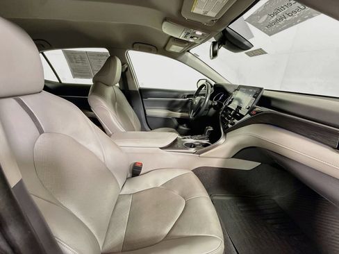 Certified 2021 Toyota Camry XLE w/ Cold Weather Package FWD image 28