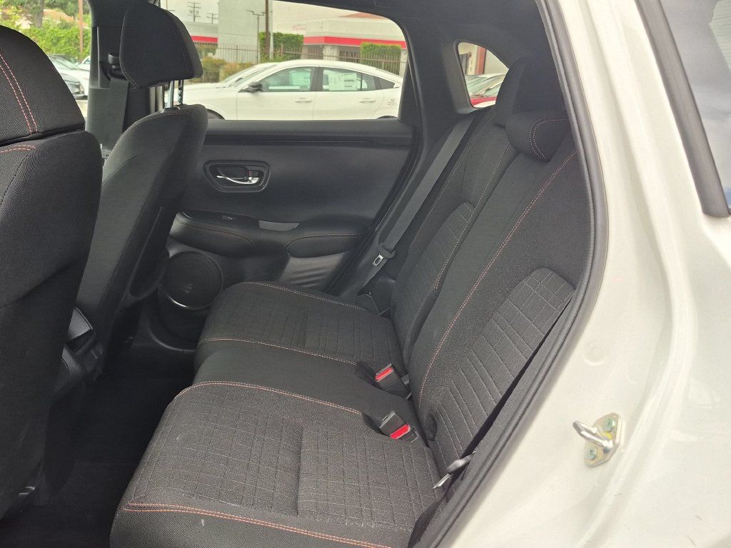 Used 2024 Honda HR-V Sport image 28