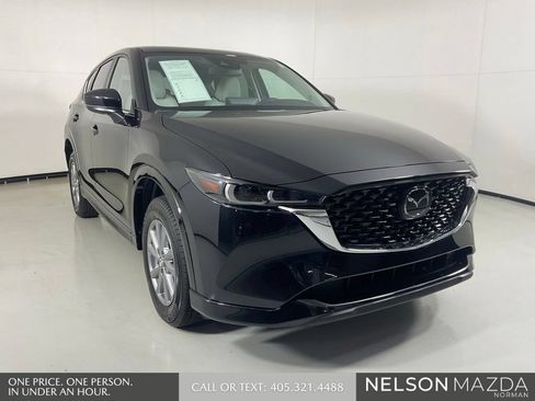 Certified 2025 MAZDA CX-5 AWD 2.5 S w/ Preferred Package image 3