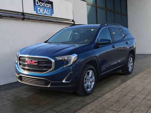 Used 2021 GMC Terrain SLE w/ Driver Convenience Package image 7
