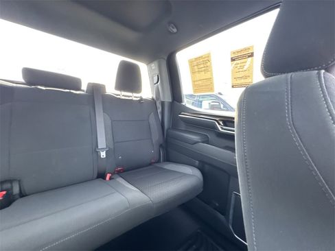Used 2023 Chevrolet Silverado 1500 LT image 14