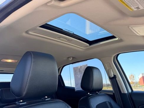 Used 2020 Ford EcoSport SES w/ SES Black Appearance Package image 23