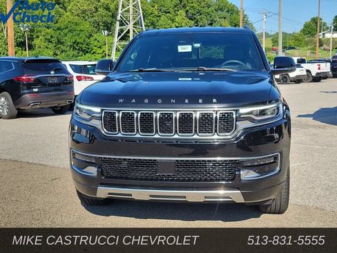 Used 2024 Jeep Wagoneer Series III AWD/4WD image 8