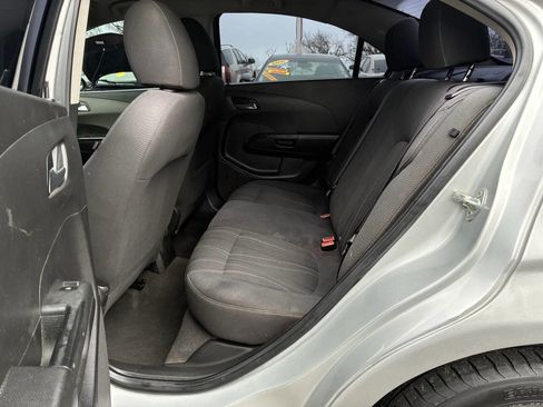 Used 2012 Chevrolet Sonic LT image 4
