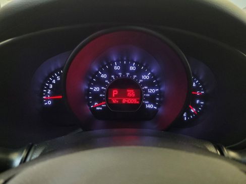 Used 2018 Kia Soul + FWD image 23