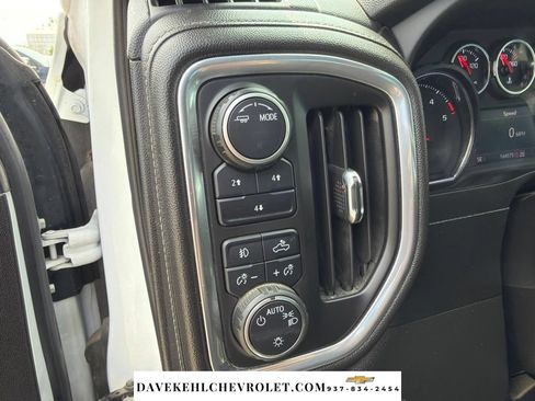 Used 2022 Chevrolet Silverado 3500 LT w/ Convenience Package AWD/4WD image 11