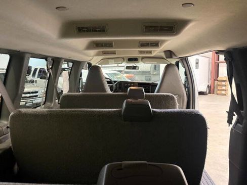 Used 2016 Chevrolet Express 3500 LT w/ LT Preferred Equipment Group RWD image 15