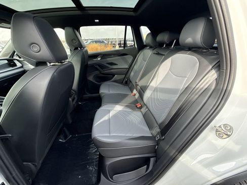 New 2026 Volkswagen Tiguan SE R-Line image 23