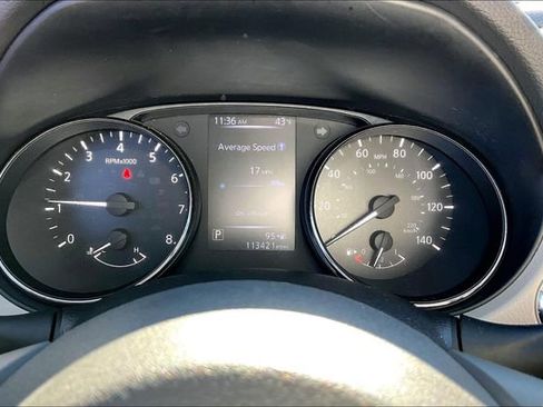 Used 2017 Nissan Rogue Sport SV w/ SV Premium Package image 10