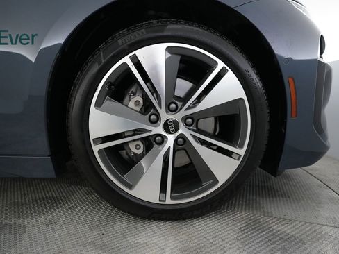 Used 2025 Audi A6 e-tron Premium Plus w/ Premium Plus RWD image 22
