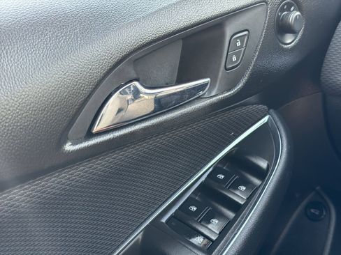 Used 2016 Chevrolet Cruze LS FWD image 27