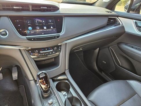 Certified 2022 Cadillac XT5 Premium Luxury w/ Technology Package AWD/4WD image 26