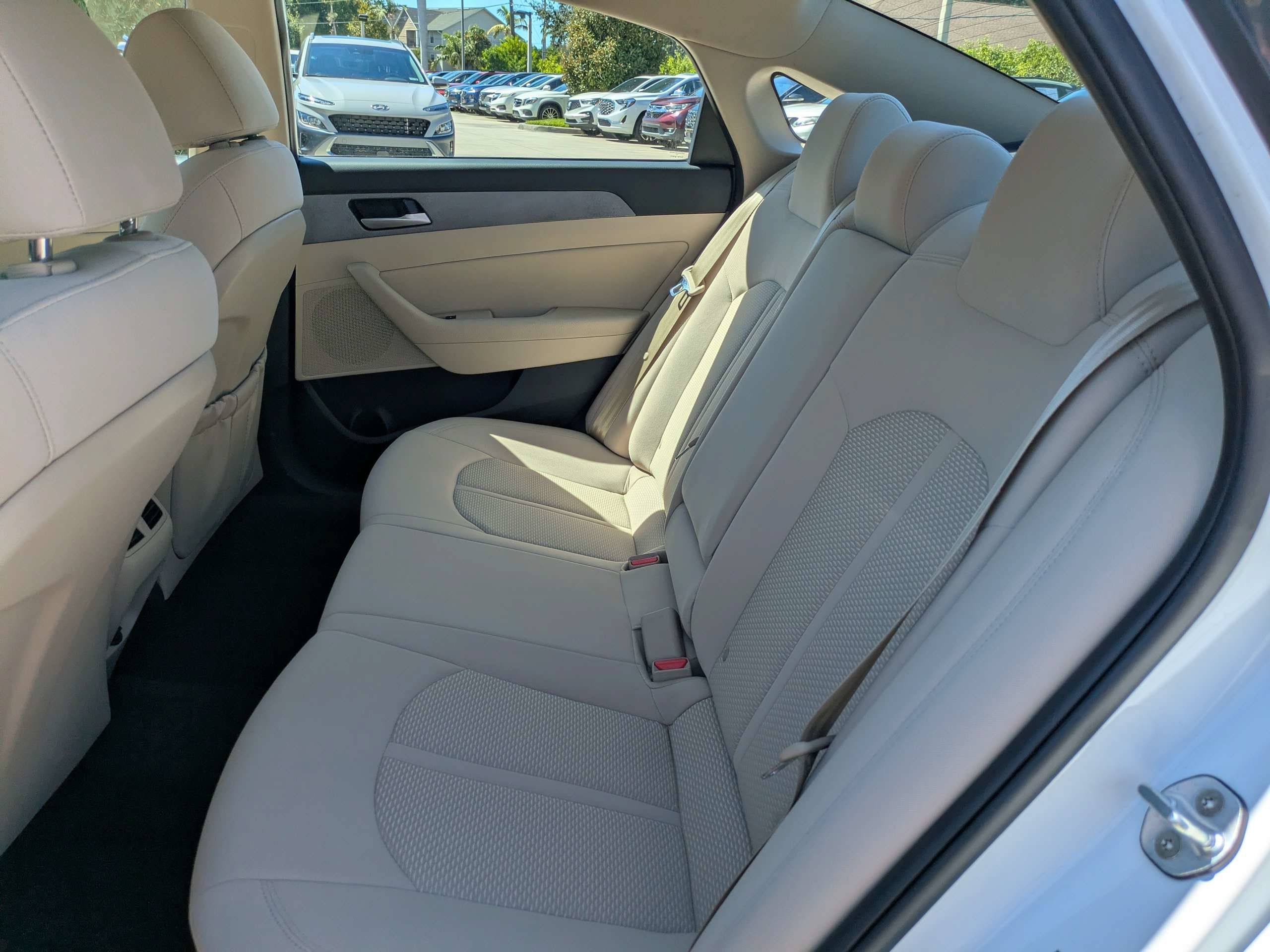 Used 2019 Hyundai Sonata SEL w/ Tech Package 02 FWD image 12