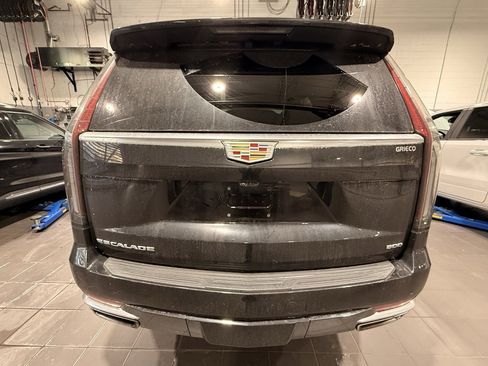 Used 2023 Cadillac Escalade Premium Luxury image 6
