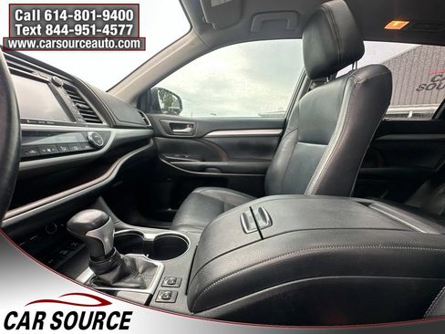 Used 2019 Toyota Highlander XLE AWD/4WD image 13
