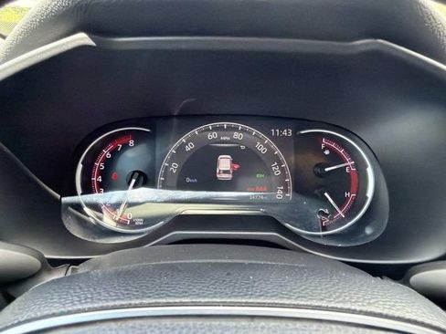 Certified 2020 Toyota RAV4 Limited FWD image 27