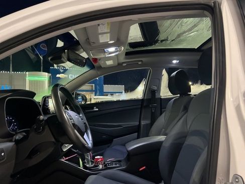 Used 2019 Hyundai Tucson Night image 25