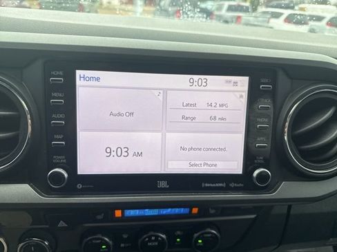 Used 2020 Toyota Tacoma TRD Off-Road w/ TRD Premium Off Road Package image 15