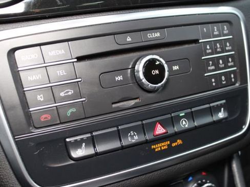 Used 2015 Mercedes-Benz CLA 250 4MATIC image 16