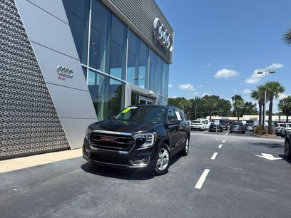 Used 2022 GMC Terrain SLE w/ Driver Convenience Package