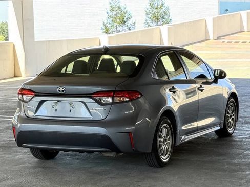 Used 2021 Toyota Corolla LE image 7