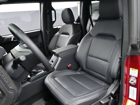New 2025 Ford Bronco Big Bend w/ Black Diamond Package AWD/4WD image 17