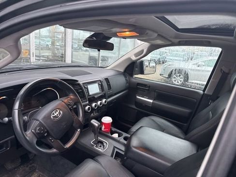 Used 2018 Toyota Sequoia TRD Sport image 12