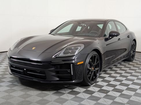New 2026 Porsche Panamera 4 image 1