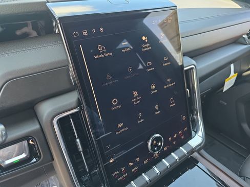 New 2026 GMC Yukon XL Denali w/ Denali Reserve Package AWD/4WD image 24