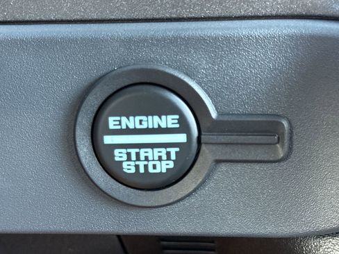 New 2025 Ford Bronco 4-Door image 22