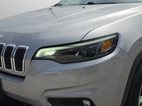 Certified 2019 Jeep Cherokee Latitude w/ Popular Appearance Group FWD image 34