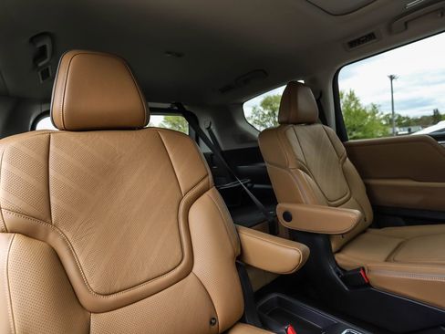Used 2025 INFINITI QX80 Luxe AWD/4WD image 30