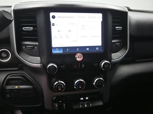 Used 2024 RAM 2500 Big Horn AWD/4WD image 9