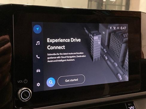 Certified 2025 Toyota Camry SE image 21