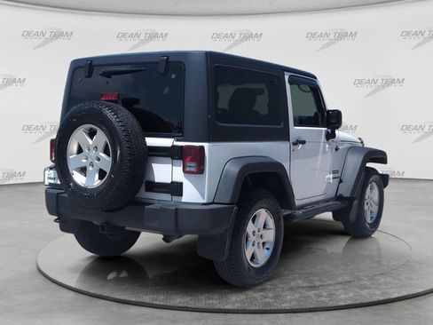 Used 2013 Jeep Wrangler Sport AWD/4WD image 7