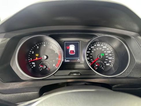 Used 2021 Volkswagen Tiguan S image 17