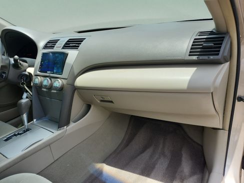 Used 2009 Toyota Camry SE FWD image 22