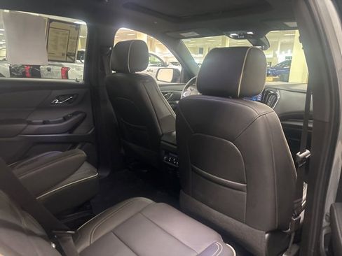 Used 2023 Chevrolet Traverse Premier w/ Redline Edition image 10