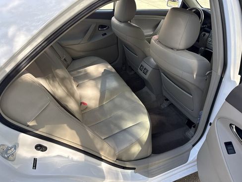 Used 2009 Toyota Camry Hybrid FWD image 17