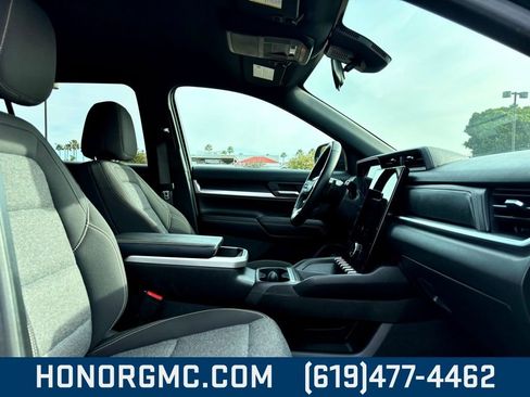 Used 2025 GMC Terrain Elevation image 20