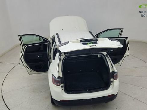 Used 2019 Jeep Compass Limited FWD image 84