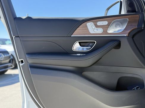 New 2026 Mercedes-Benz GLS 63 AMG 4MATIC image 14