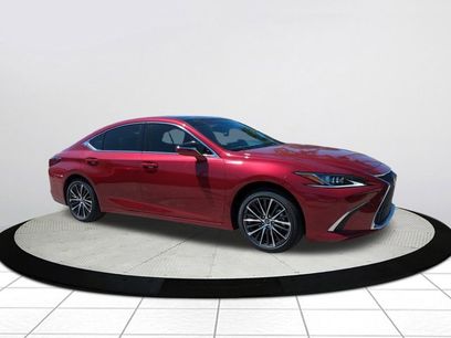New 2025 Lexus ES 350 w/ Premium Package