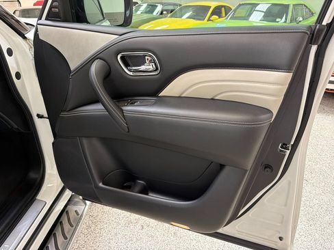 Used 2019 INFINITI QX80 Limited w/ All-Season Package AWD/4WD image 42